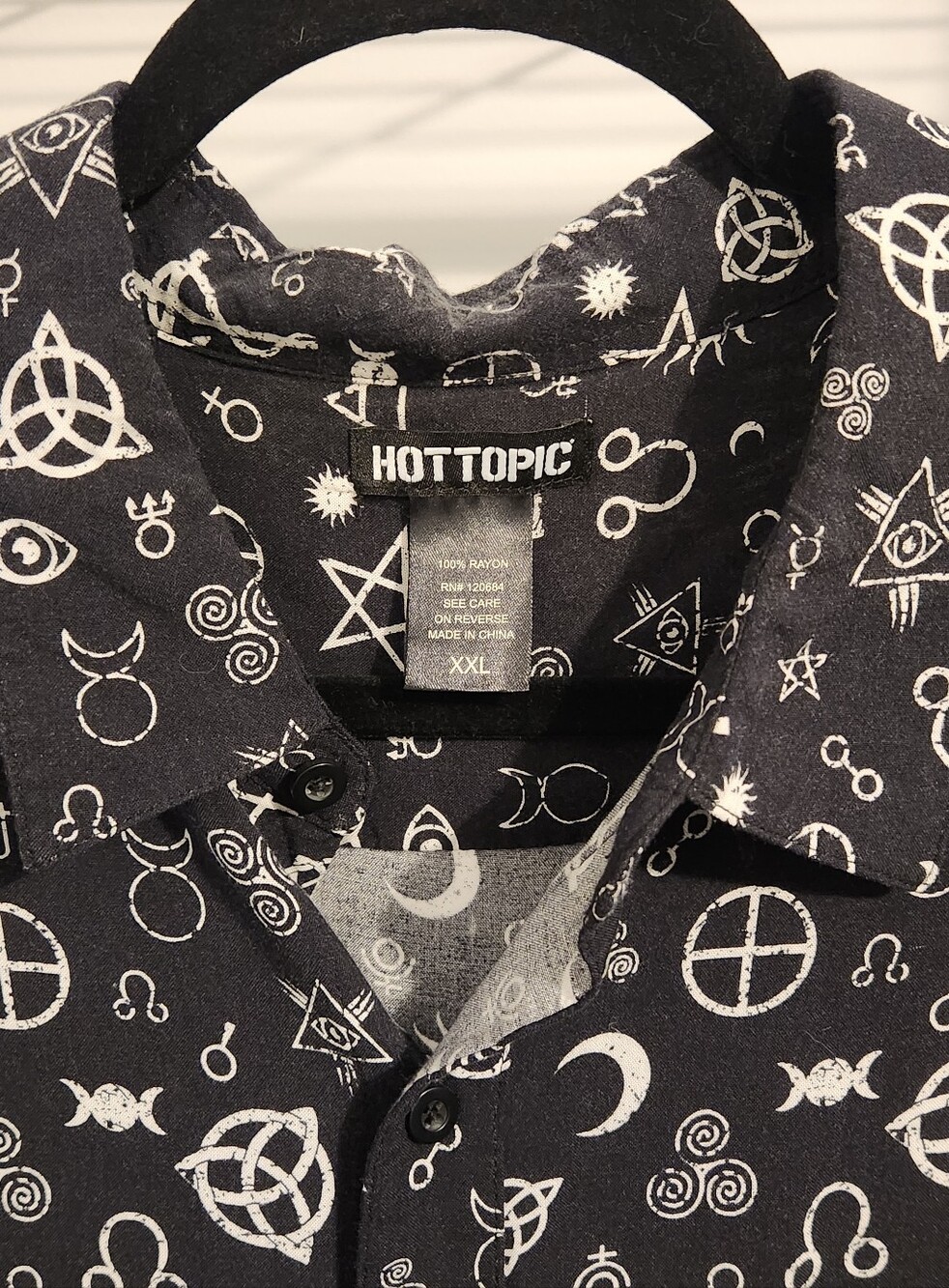 Hot Topic Button Down - Picture 2 of 2